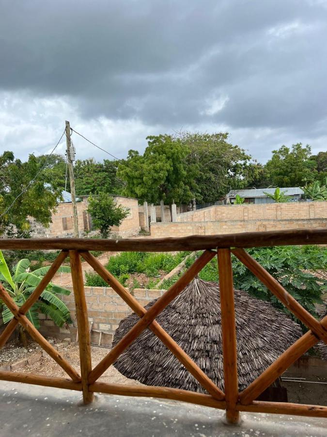 Mbuyuni Lodge ナングウィ エクステリア 写真