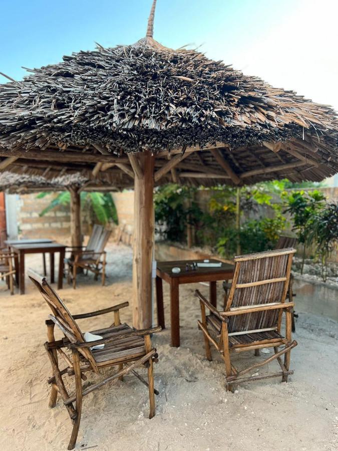 Mbuyuni Lodge ナングウィ エクステリア 写真